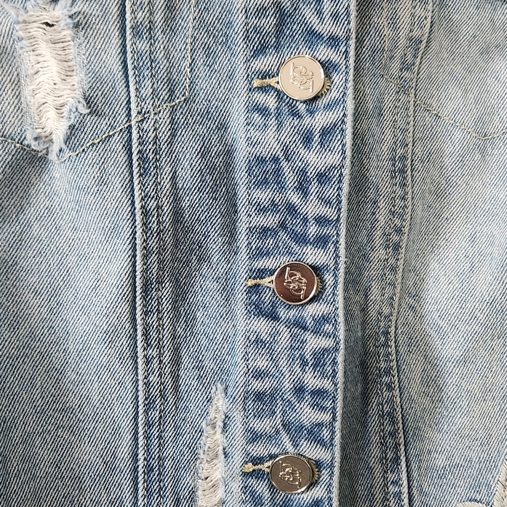 BeBe Women's Denim Jacket with Floral Embroidery And Rhinestones & Pockets - Picture 2 of 9